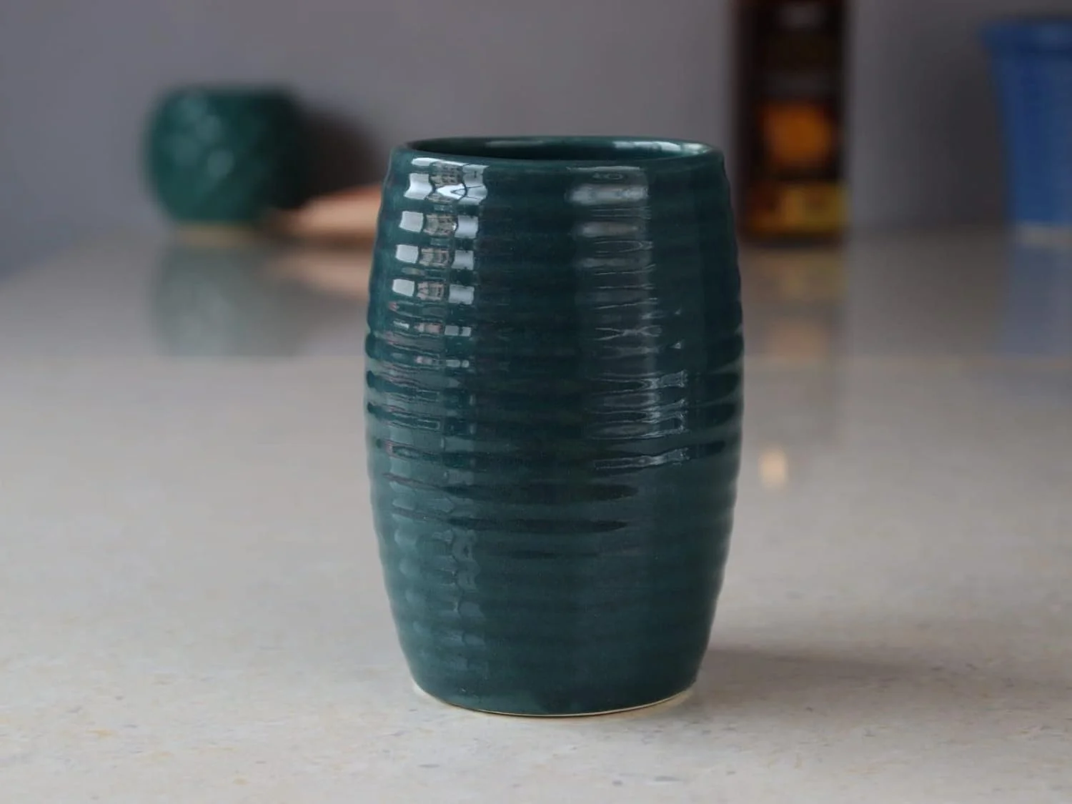 ست لوازم جانبی سرامیکی کائولینیت برای سرویس بهداشتی و دکور حمام | جا مایع دستشویی، جا صابونی، جا مسواکی سبز رادیوم (SA-1)