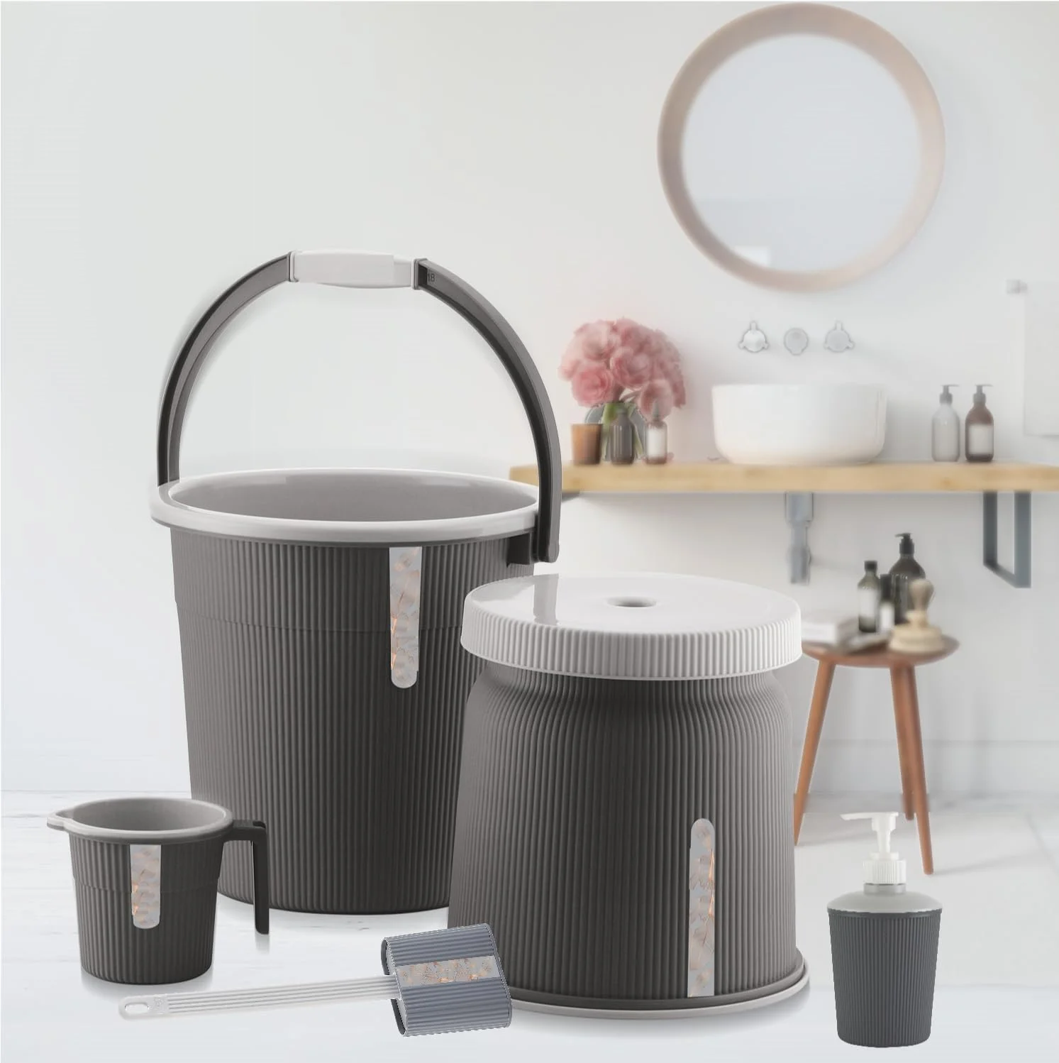 مجموعه 5 تکه لوازم جانبی حمام لیزا نیوتون، ست پلاستیکی حمام شامل سطل پلاستیکی 20 لیتری، لیوان کوچک، چهارپایه بزرگ، جا مایع و برس توالت برای خانه، آشپزخانه و حمام (خاکستری تیره)