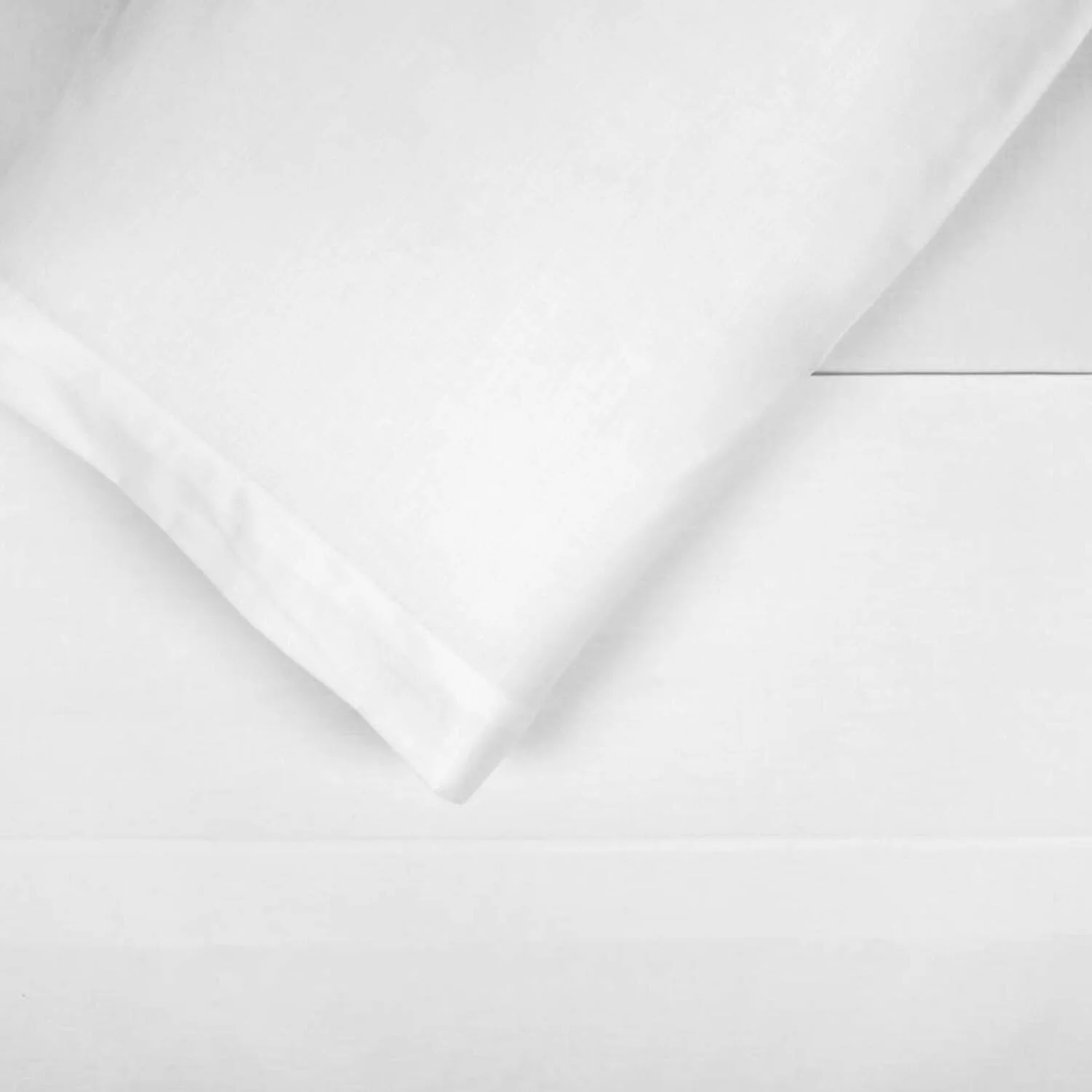 ست ملحفه هتلی سفید رنگ بوریتو بلانکو، ترکیب T12، ابعاد ۱۲۰x۱۹۰/۲۰۰ سانتی متر