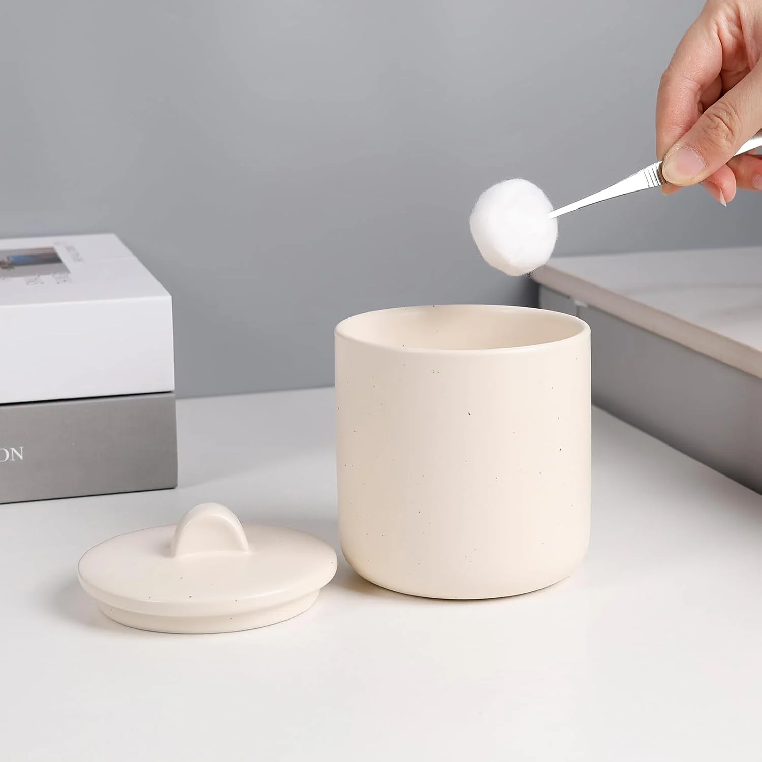 ست لوازم حمام Umlaca، سرامیکی خالدار، بژ، 4 تکه شامل جای مایع صابون، لیوان دهانشویه، ظرف پنبه و جا صابونی، مناسب برای حمام و دوش (جای مایع صابون، بژ + صورتی) ست لوازم حمام Umlaca، سرامیکی خالدار، بژ، 4 تکه شامل جای مایع صابون، لیوان دهانشویه، ظرف پنبه و جا صابونی، مناسب برای حمام و دوش (جای مایع صابون، بژ + صورتی)