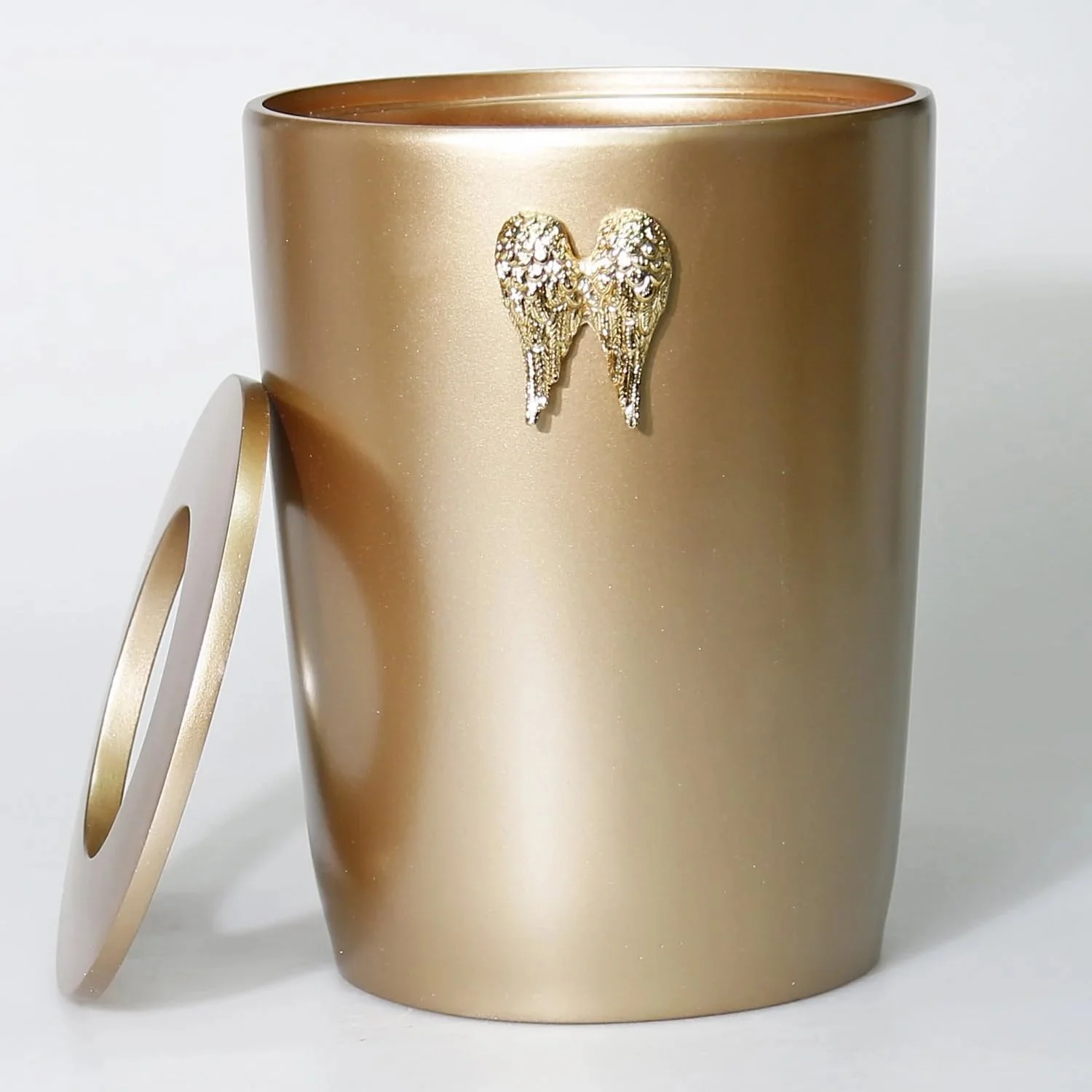 ست سرویس بهداشتی 5 تکه Wings به رنگ طوسی مایل به قهوه ای ست سرویس بهداشتی 5 تکه Wings به رنگ طوسی مایل به قهوه ای