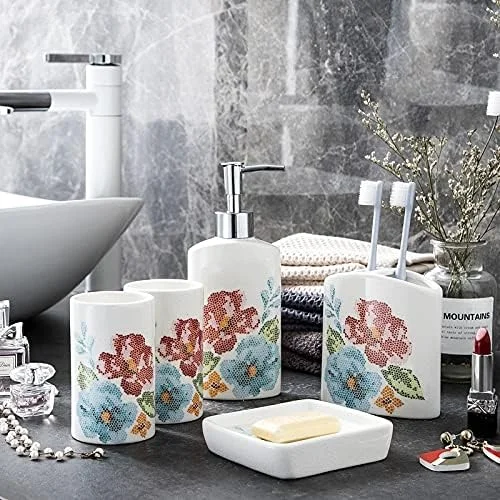ست لوازم جانبی حمام منزل YQBUER، شامل جا مسواکی، پخش کننده لوسیون صابون، جا صابونی، لیوان سرامیکی، مناسب برای حمام هتل