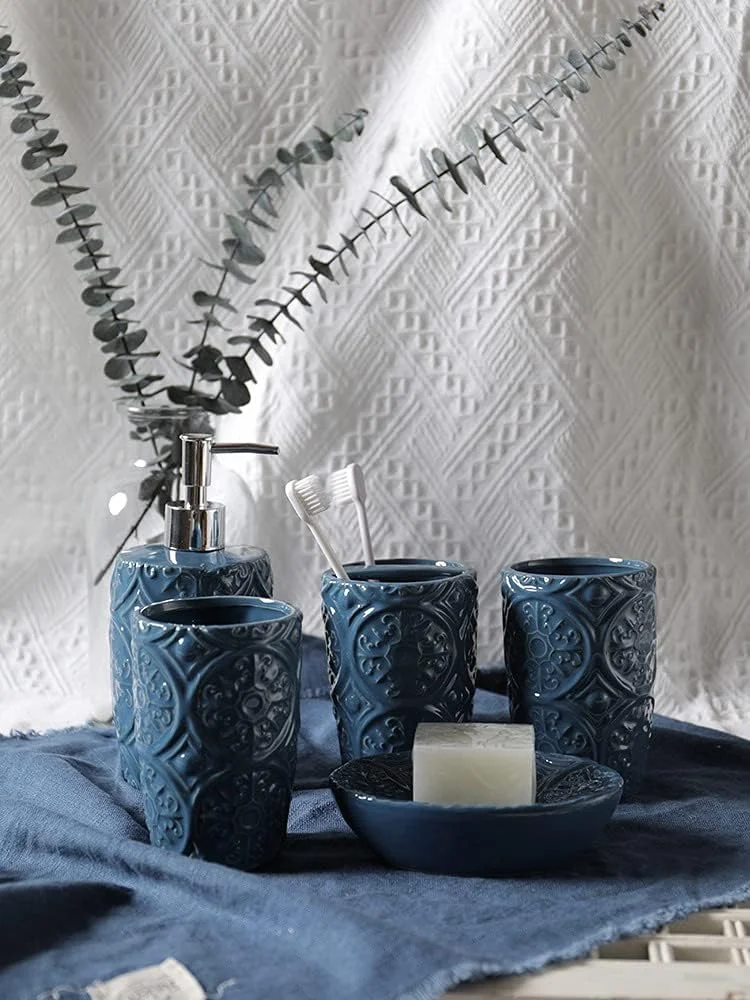 ست لوازم جانبی حمام خانگی YQBUER، ست لوازم جانبی حمام سرامیکی طرح برجسته آبی نوردیک، ست پنج تکه مناسب برای حمام هتل