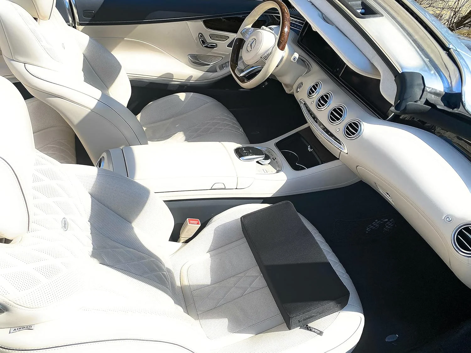 بالشتک بعد از عمل جراحی باسن، مناسب برای دوران نقاهت بالشتک بعد از عمل جراحی باسن، مناسب برای دوران نقاهت