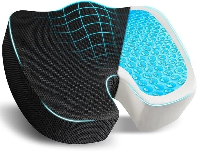 بالشتک صندلی ژله ای SARI SARI، فوم حافظه دار ژله ای با روکش، 45x35x7 سانتی متر، رنگ مشکی، وزن 550 گرم بالشتک صندلی ژله ای SARI SARI، فوم حافظه دار ژله ای با روکش، 45x35x7 سانتی متر، رنگ مشکی، وزن 550 گرم