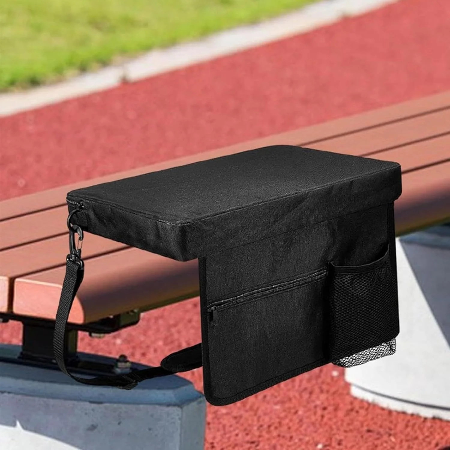 بالشتک صندلی استادیوم - پد صندلی تماشاچیان - پد صندلی با نگهدارنده فنجان برای کودکان و بزرگسالان، مناسب کوله گردی، مسافرت های ورزشی، کمپینگ و رویدادها بالشتک صندلی استادیوم - پد صندلی تماشاچیان - پد صندلی با نگهدارنده فنجان برای کودکان و بزرگسالان، مناسب کوله گردی، مسافرت های ورزشی، کمپینگ و رویدادها