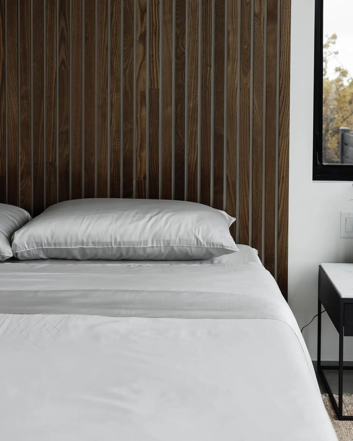 ست ملحفه بامبو خاکستری روشن سایز کویین ست ملحفه بامبو خاکستری روشن سایز کویین