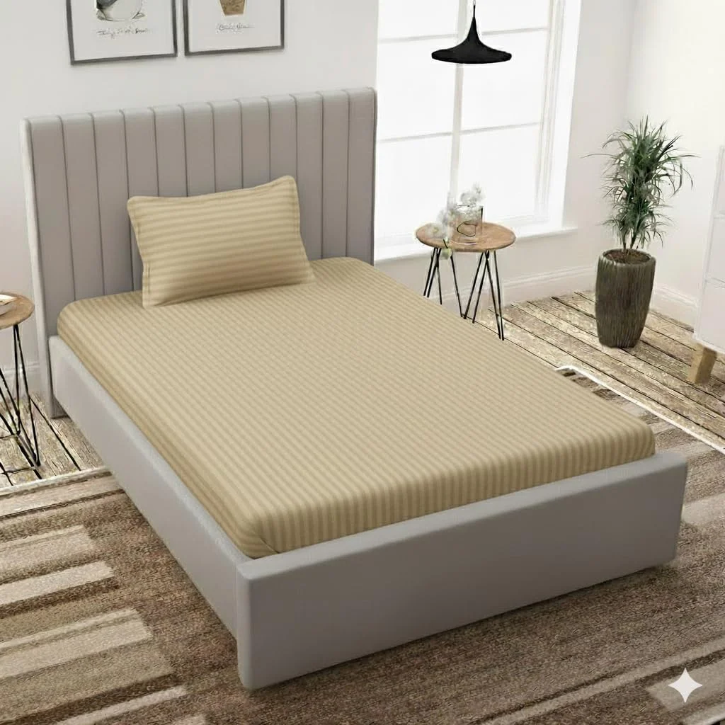 ست ملحفه یک نفره فابین به همراه 1 روبالشی 50×75 سانتی متر، 100% میکروفایبر ساتن، ملحفه تخت ساده 155×240 سانتی متر، راه راه 1 سانتی متری، ست ملحفه نرم مناسب تخت های یک نفره برای هتل ها و خانه (بژ)