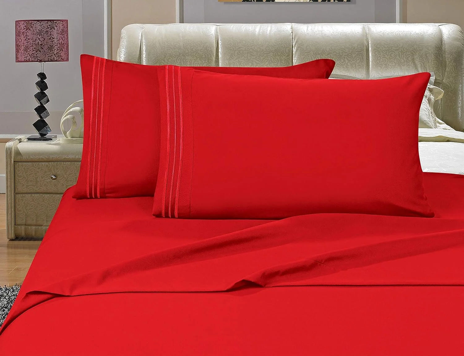 ست ملحفه تخت خواب لوکس و راحت Amazon 1500، مقاوم در برابر چروک، محو شدن و لکه، ست ملحفه 4 تکه، جیب عمیق، قرمز کویین