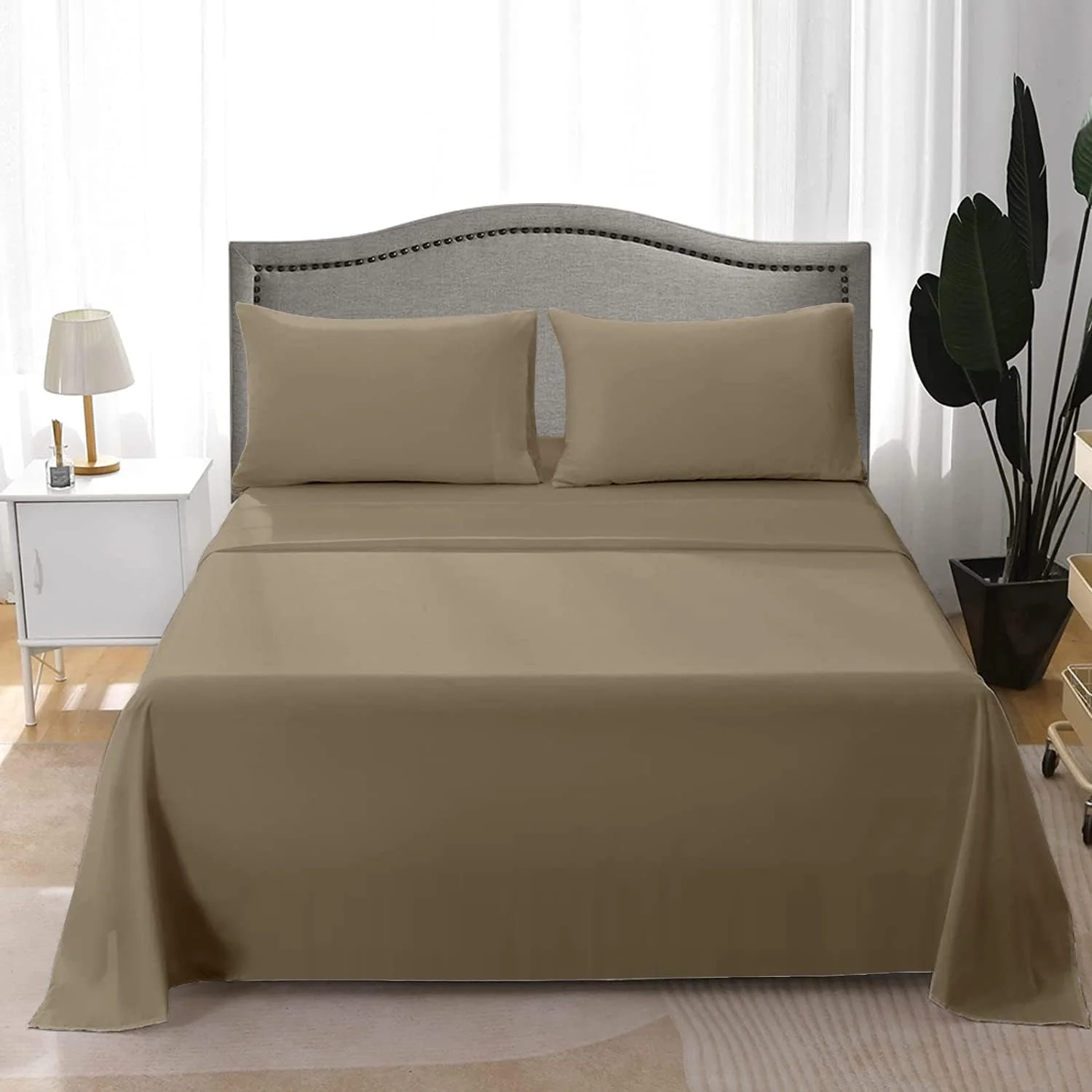 ست ملحفه تخت دونفره ۳ تکه Hotel Linen Klub، ۱۰۰٪ پنبه ساتن ۲۸۰TC رنگ ثابت، سایز: ۲۲۰x۲۴۰ سانتی متر + ۲ عدد روبالشتی ۵۰x۷۵ سانتی متر، رنگ: برنز ست ملحفه تخت دونفره ۳ تکه Hotel Linen Klub، ۱۰۰٪ پنبه ساتن ۲۸۰TC رنگ ثابت، سایز: ۲۲۰x۲۴۰ سانتی متر + ۲ عدد روبالشتی ۵۰x۷۵ سانتی متر، رنگ: برنز