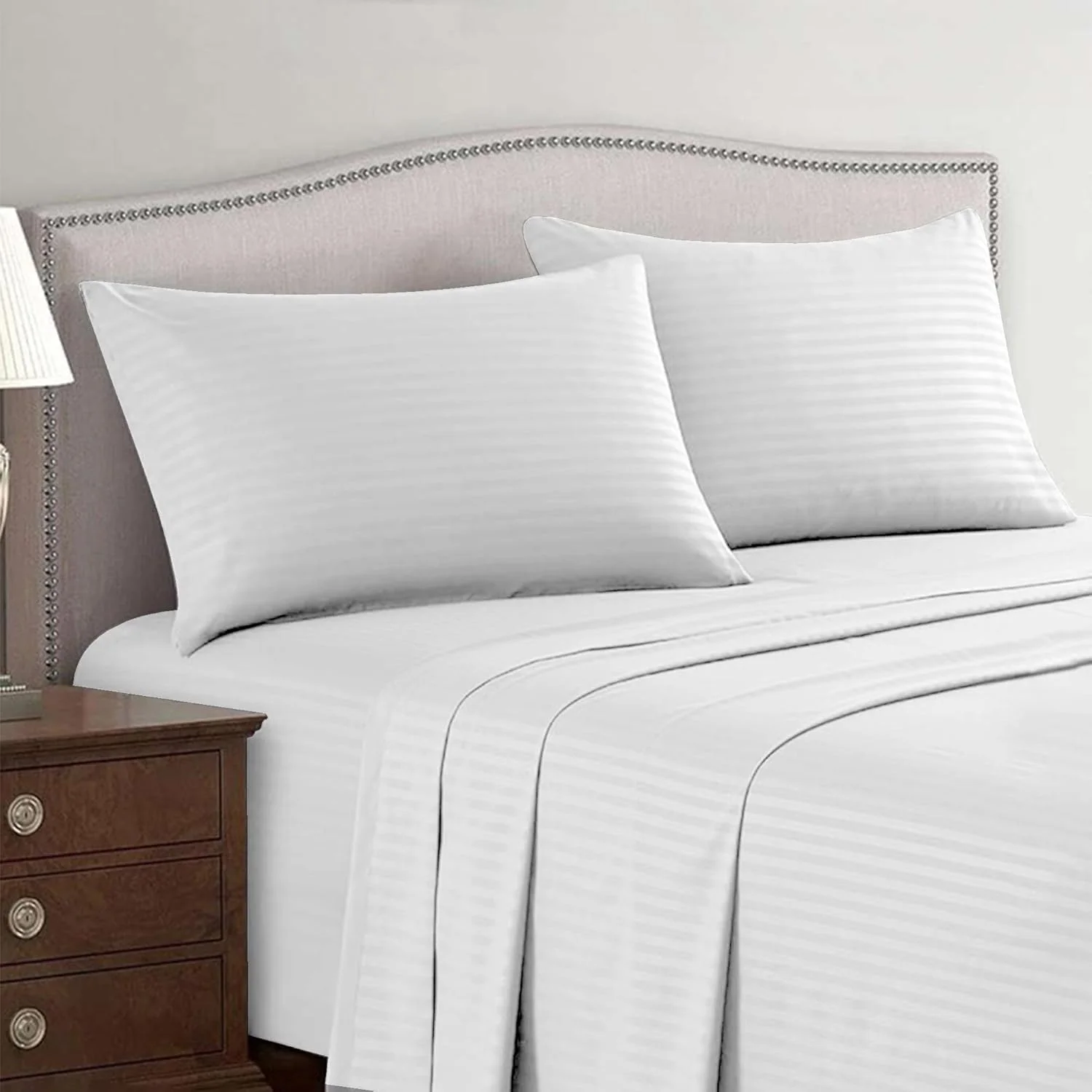 ست ملحفه تخت یک نفره دو تکه Hotel Linen Klub با راه راه 1 سانتی متری، جنس: ساتن 100% پنبه 250TC با راه راه 1 سانتی متری، سفید، یک نفره، 2724302387277 ست ملحفه تخت یک نفره دو تکه Hotel Linen Klub با راه راه 1 سانتی متری، جنس: ساتن 100% پنبه 250TC با راه راه 1 سانتی متری، سفید، یک نفره، 2724302387277