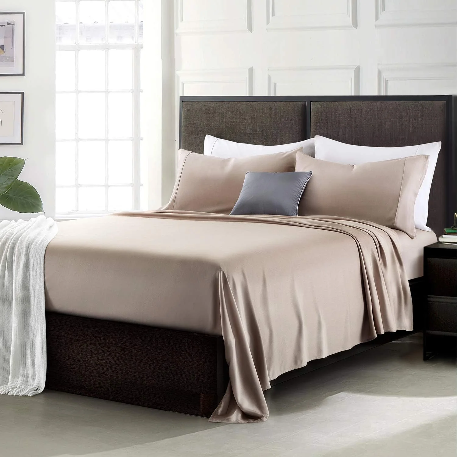 ست ملحفه پنبه ای آی باما با روبالشی 4 تکه شامل 1 ملحفه کش دار، 2 روکش بالش، 1 ملحفه تخت، قابل تنفس و شستشو با ماشین لباسشویی سایز کوئین، قهوه ای روشن 01، Bsheet-Queen01