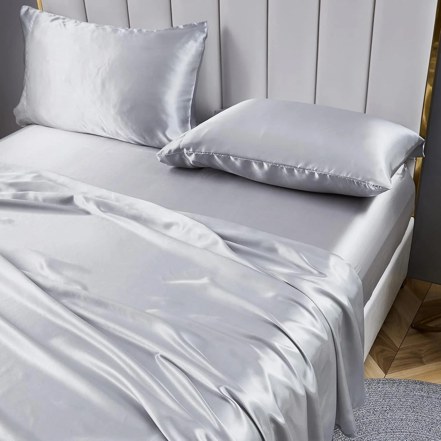 ست ملحفه ساتن یک نفره Jemiipee، رنگ ساده، 90 x 190 x 36 سانتی متر، ملحفه کش دار، 1 روبالشی، ست روتختی 3 تکه ساتن، خاکستری روشن ست ملحفه ساتن یک نفره Jemiipee، رنگ ساده، 90 x 190 x 36 سانتی متر، ملحفه کش دار، 1 روبالشی، ست روتختی 3 تکه ساتن، خاکستری روشن