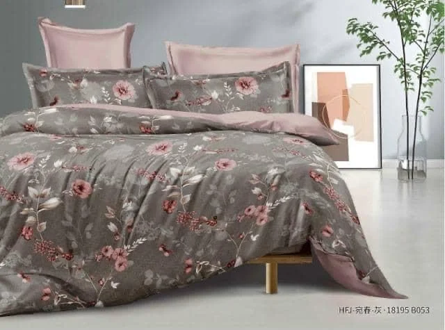 ست ملحفه تخت خواب سایز بزرگ با طرح گلدار در رنگ های خاکستری و صورتی، 250 در 270 سانتی متر