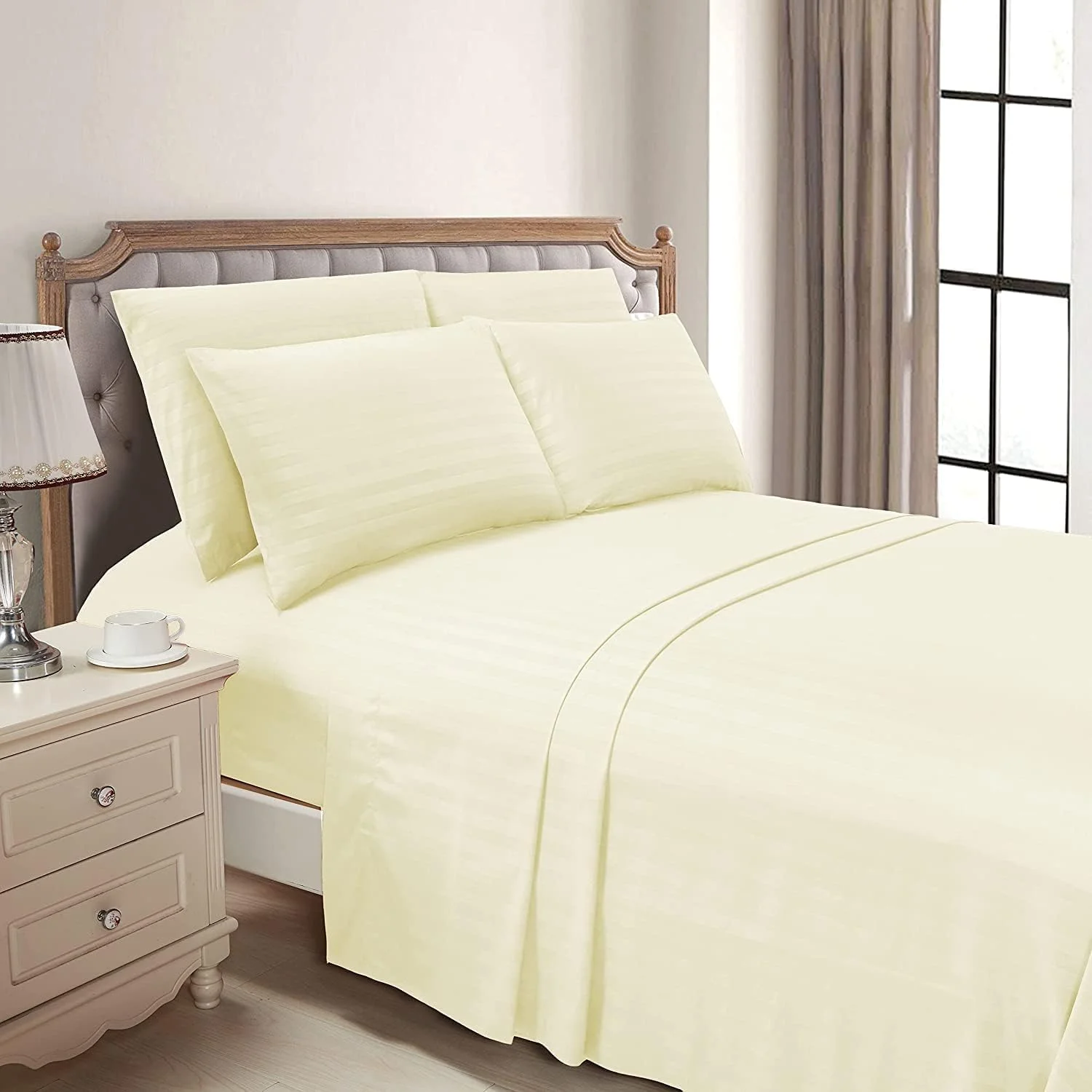 ملحفه کشدار کینگتکس راه راه ساتن 100% پنبه، 100x200+30 سانتی متر، بژ ملحفه کشدار کینگتکس راه راه ساتن 100% پنبه، 100x200+30 سانتی متر، بژ