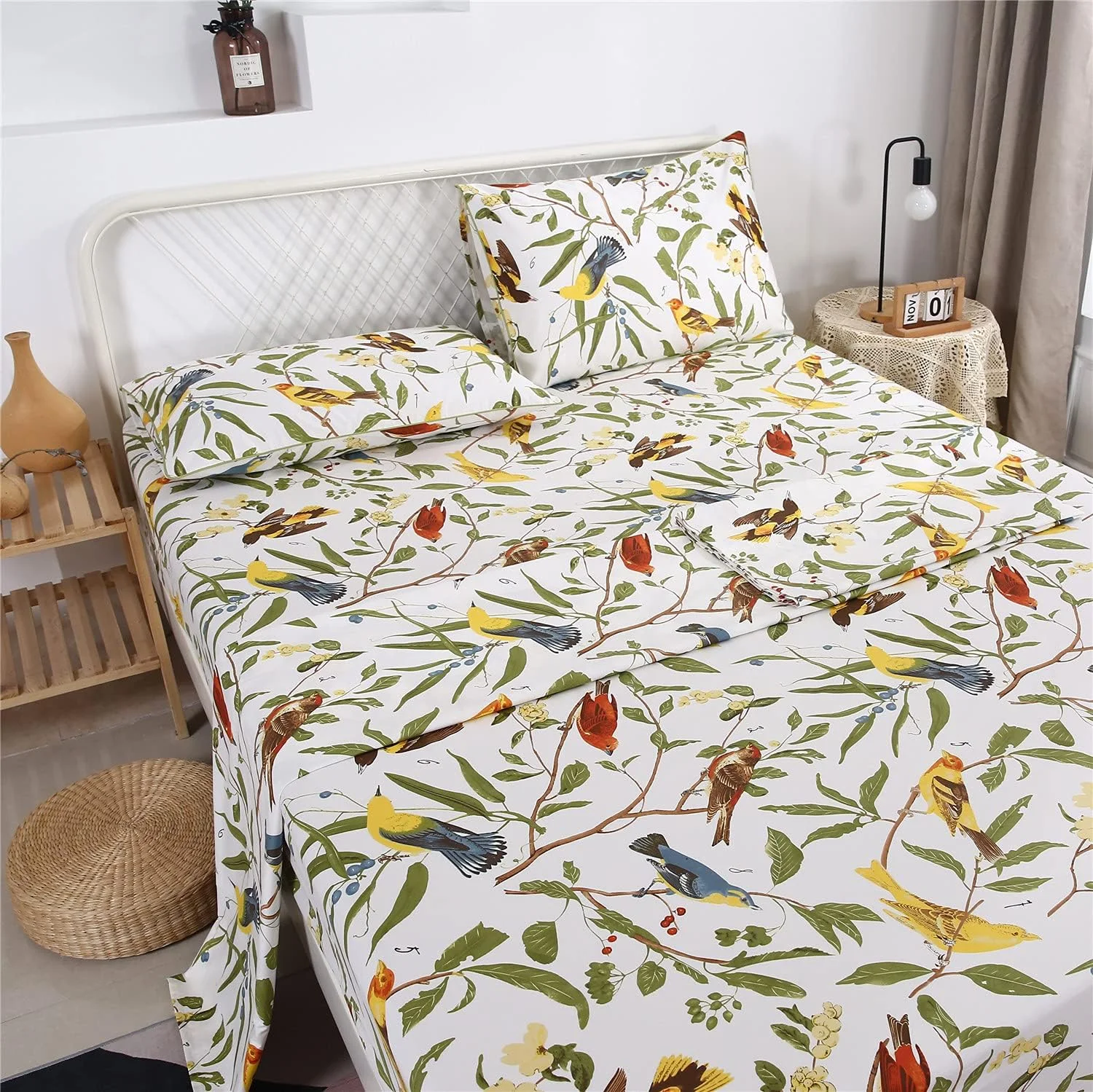 ست ملحفه طرح گل مزرعه به همراه روبالشتی (سفید سبز، سایز کینگ)