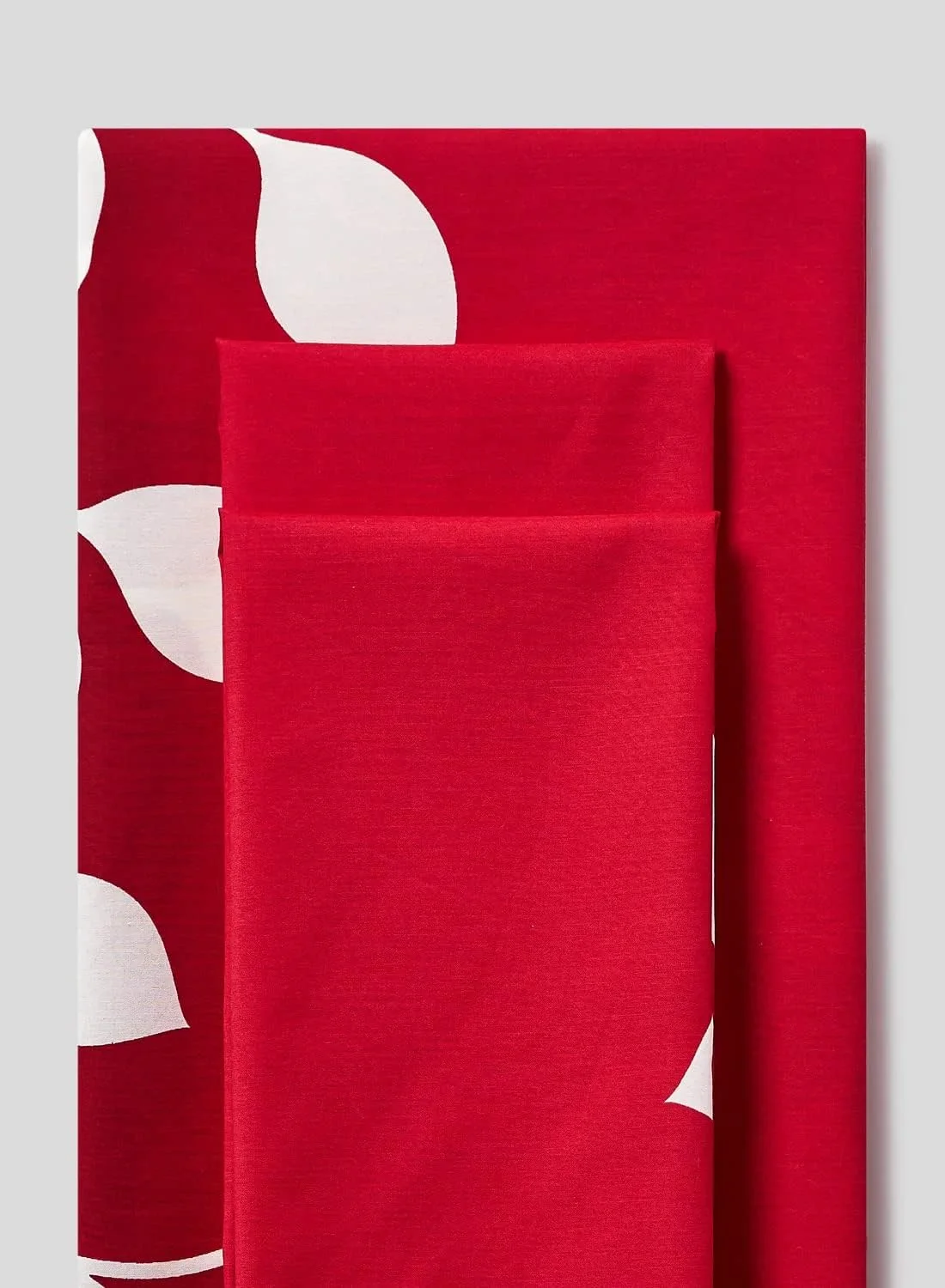 ست ملحفه سه تکه پنبه ای چاپی ریشا هوم، سایز کوئین، مجموعه ممتاز (1 ملحفه + 2 روبالشی) قرمز آلبالویی