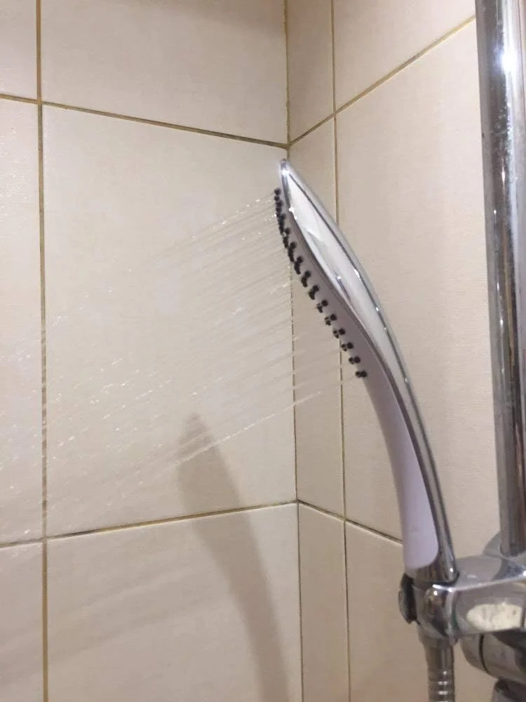 سردوش حمام دستی با طراحی کمانی، نازل دوش کروم، سر دوش بارانی 25 سانتی متری، سردوش حمام فشار قوی