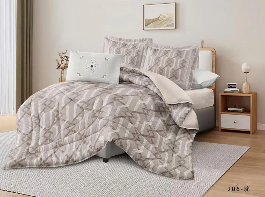 ست ملحفه تخت خواب سایز کینگ Ever Home - طرح هندسی بژ و قهوه ای - میکروفایبر نرم - مقاوم در برابر چروک - دکوراسیون شیک اتاق خواب برای خانه های امارات متحده عربی - ملحفه 250x270 سانتی متر + 2 روبالشتی ست - 75 X 50 سانتی متر