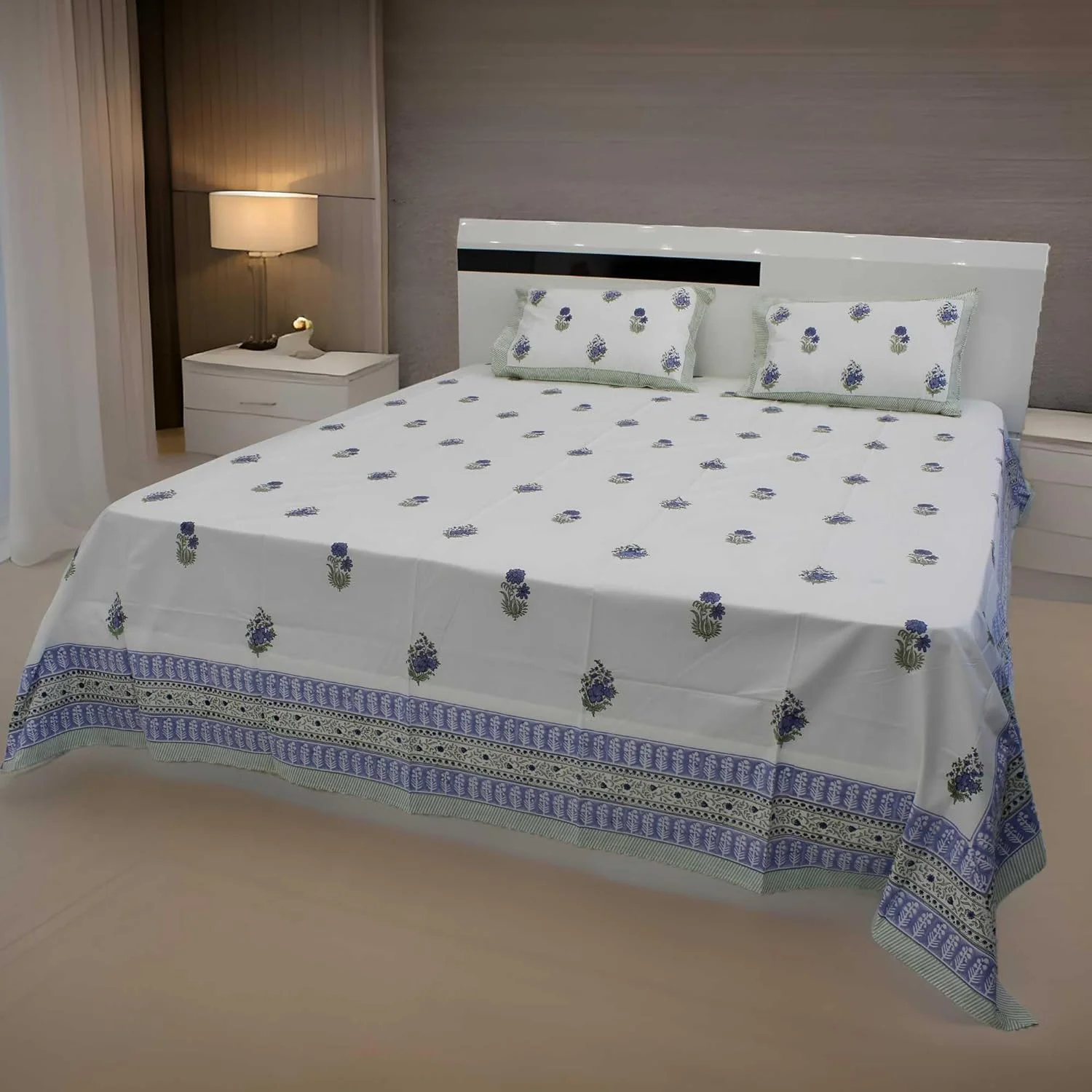 ملحفه دو نفره طرح جیپوری از پارچه مرغوب ۱۰۰٪ پنبه مرحبا فابریکس با ۲ روبالشی، کیفیت عالی، نرم و تنفس پذیر (PARKHEL 08) ملحفه دو نفره طرح جیپوری از پارچه مرغوب ۱۰۰٪ پنبه مرحبا فابریکس با ۲ روبالشی، کیفیت عالی، نرم و تنفس پذیر (PARKHEL 08)