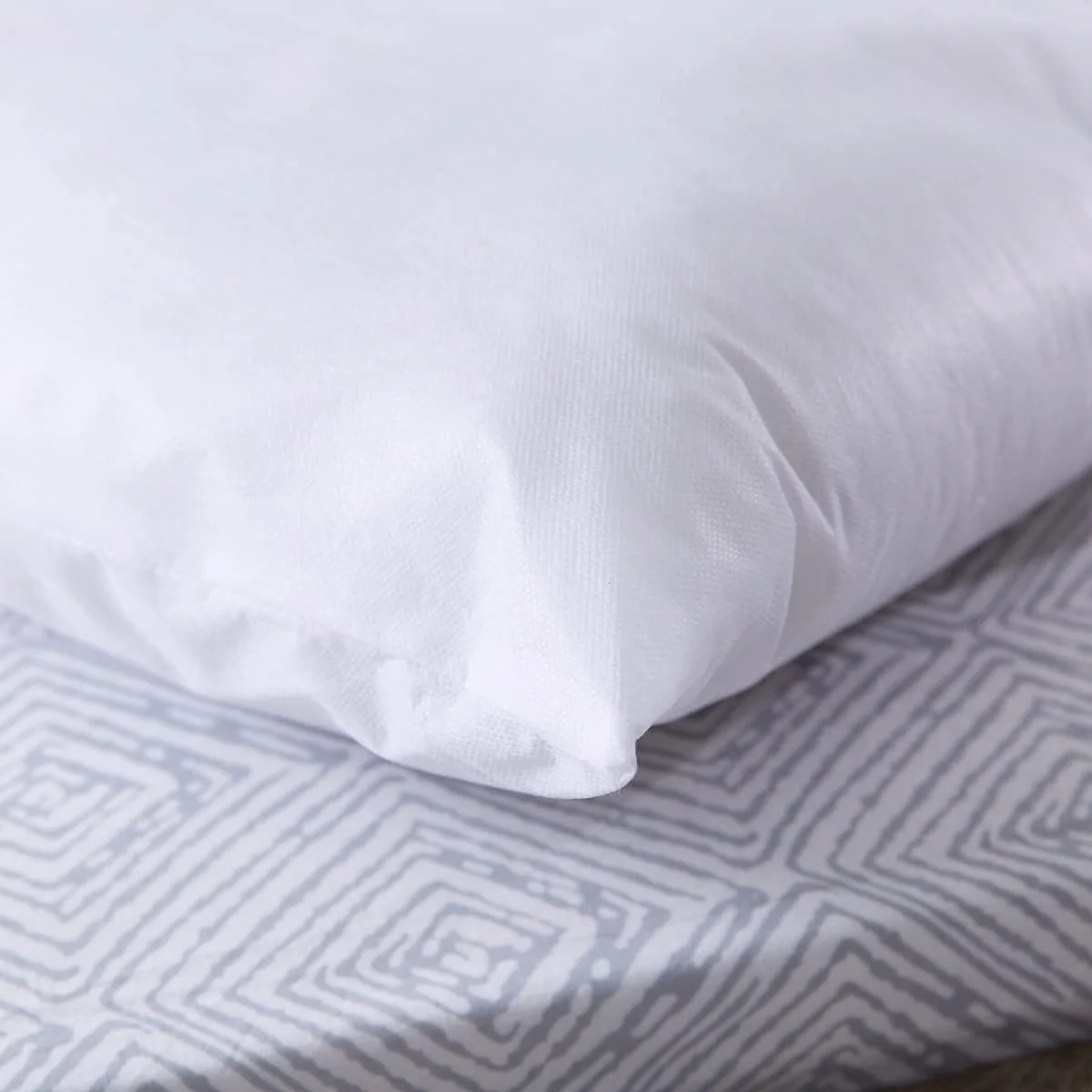 ست دو عددی بالش پلی پروپیلن هوم باکس 12 X 45 X 70 سانتی متر سفید