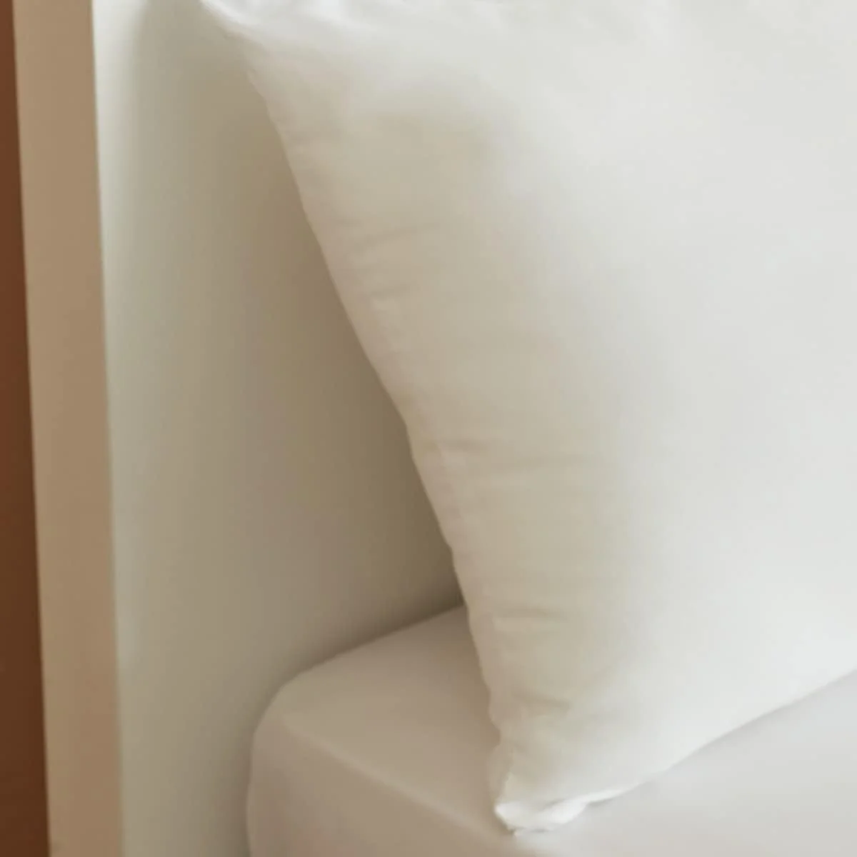 بالش بدنه میکروفایبر هوم باکس مدل Essential، ۴۵x۱۲۰ سانتی متر، سفید