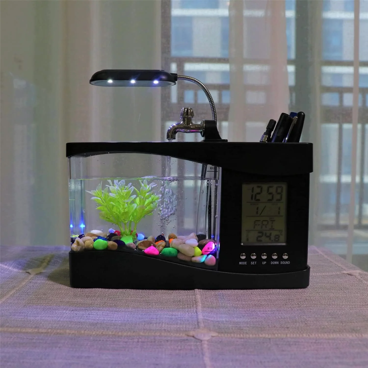 آکواریوم رومیزی الکترونیکی چند منظوره USB ایوینر، تانک مینی ماهی با عملکرد ساعت، چراغ LED، جا قلمی (مشکی)