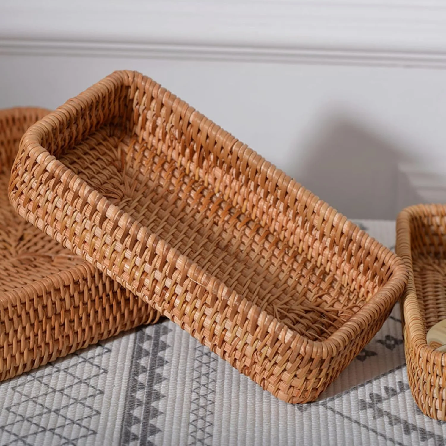 سینی حصیری چندمنظوره، سبد ذخیره سازی وسایل، مناسب حمام، آشپزخانه، میز توالت و قفسه