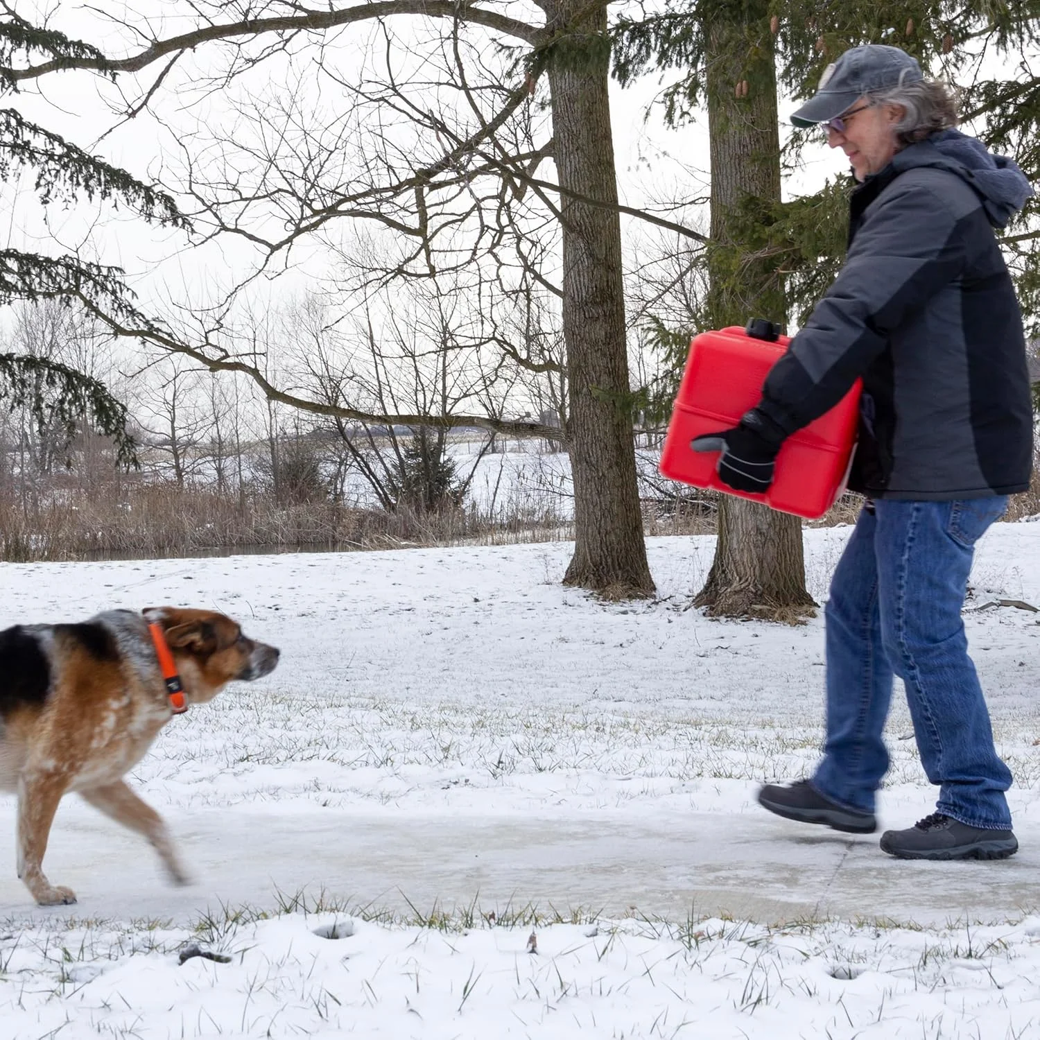مخزن سوخت دریایی مستطیلی 12 گالنی سپتر مدل 08668 برای قایق های موتور دار، 58.42 * 35.56 * 35.56 سانتی متر، قرمز