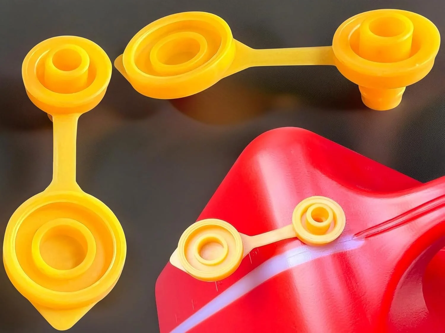 MEAJOO بسته 20 عددی درپوش هواکش کوچک جهانی قوطی، درپوش هواکش زرد رنگ قوطی، جایگزین نازل انعطاف پذیر، واشر، درپوش درپوش هواکش، سازگار با اکثر قوطی های آب و بنزین مدل قدیمی MEAJOO بسته 20 عددی درپوش هواکش کوچک جهانی قوطی، درپوش هواکش زرد رنگ قوطی، جایگزین نازل انعطاف پذیر، واشر، درپوش درپوش هواکش، سازگار با اکثر قوطی های آب و بنزین مدل قدیمی