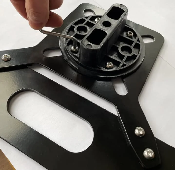 ظرف بنزین 6 لیتری SXMA با کلیدهای قفل، براکت درب جانبی، مخزن بنزین قابل حمل، مخازن ذخیره سازی نفت و بنزین، مخازن بنزین پشتیبان اضطراری یدکی، پایه برای جیپ رنگلر - خاکستری