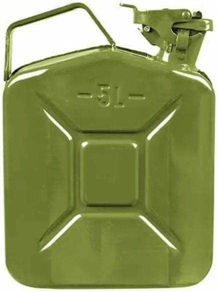 گالن فلزی 5 لیتری سبز رنگ، نسخه کوچکتر و جمع و جورتر از گالن های سنتی، طراحی شده برای نگهداری و حمل ایمن بنزین، گازوئیل یا سایر مایعات قابل اشتعال. گالن فلزی 5 لیتری سبز رنگ، نسخه کوچکتر و جمع و جورتر از گالن های سنتی، طراحی شده برای نگهداری و حمل ایمن بنزین، گازوئیل یا سایر مایعات قابل اشتعال.