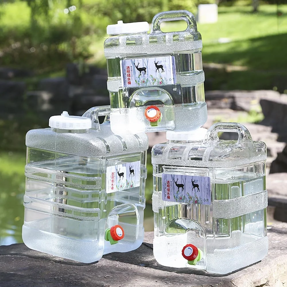 ظرف آب سطلی قابل حمل، مخزن ذخیره آب پلاستیکی، مخزن ذخیره آب دستی برای گردش، کمپینگ، داخل و خارج از منزل (رنگ: سفید) (10 لیتر) ظرف آب سطلی قابل حمل، مخزن ذخیره آب پلاستیکی، مخزن ذخیره آب دستی برای گردش، کمپینگ، داخل و خارج از منزل (رنگ: سفید) (10 لیتر)