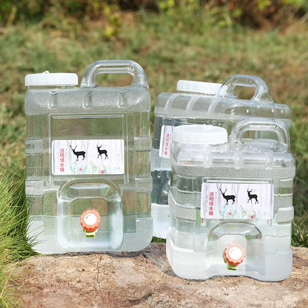 ظرف آب سطلی قابل حمل، مخزن ذخیره آب پلاستیکی، مخزن ذخیره آب دستی برای گردش، کمپینگ، داخل و خارج از منزل (رنگ: سفید) (10 لیتر) ظرف آب سطلی قابل حمل، مخزن ذخیره آب پلاستیکی، مخزن ذخیره آب دستی برای گردش، کمپینگ، داخل و خارج از منزل (رنگ: سفید) (10 لیتر)