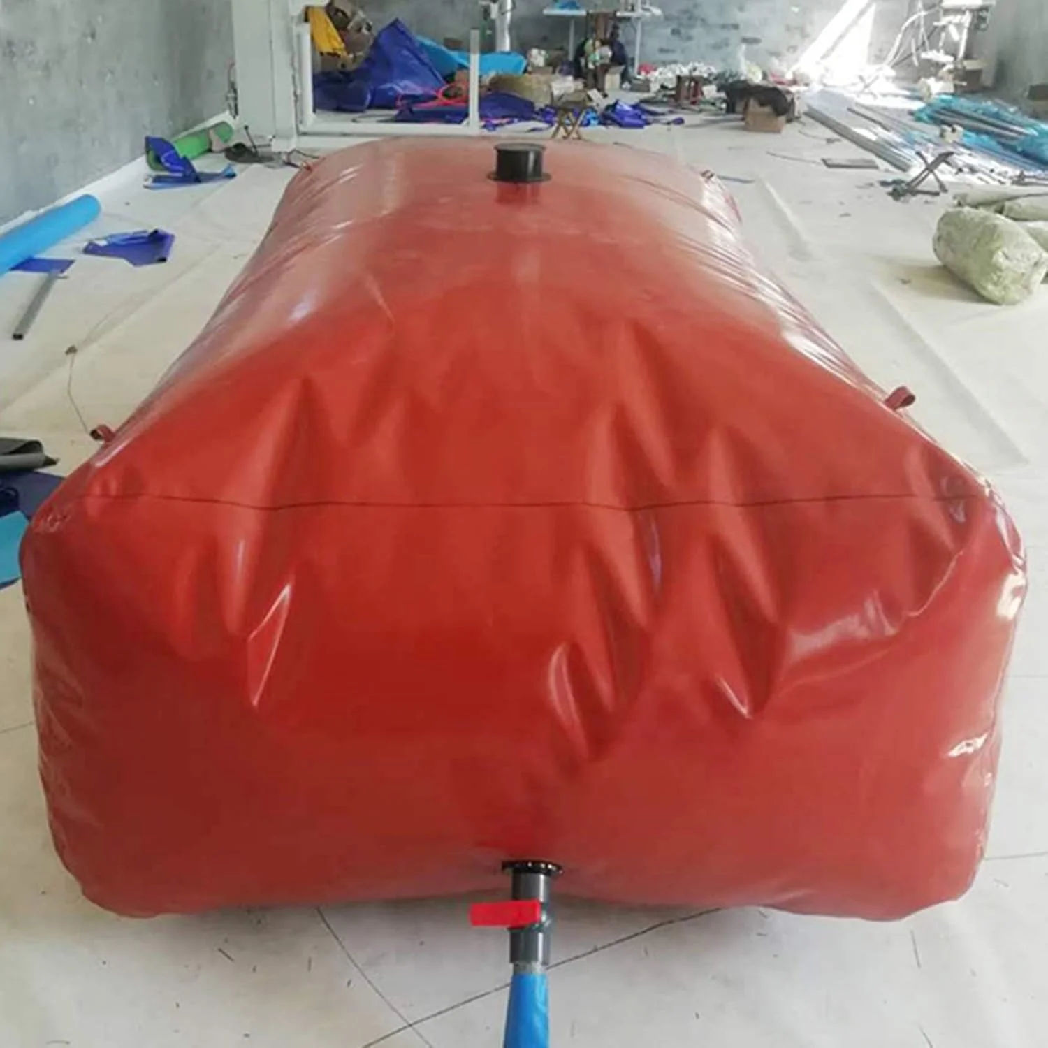 کیسه ذخیره آب، تانک آب تاشو نرم پی وی سی 0.9 میلی متری قابل حمل با شیر، سازگار با محیط زیست برای کمپینگ در فضای باز، مهمانی ساحلی / قهوه ای / 750 لیتر / 1.5 * 1 * 0.5 متر