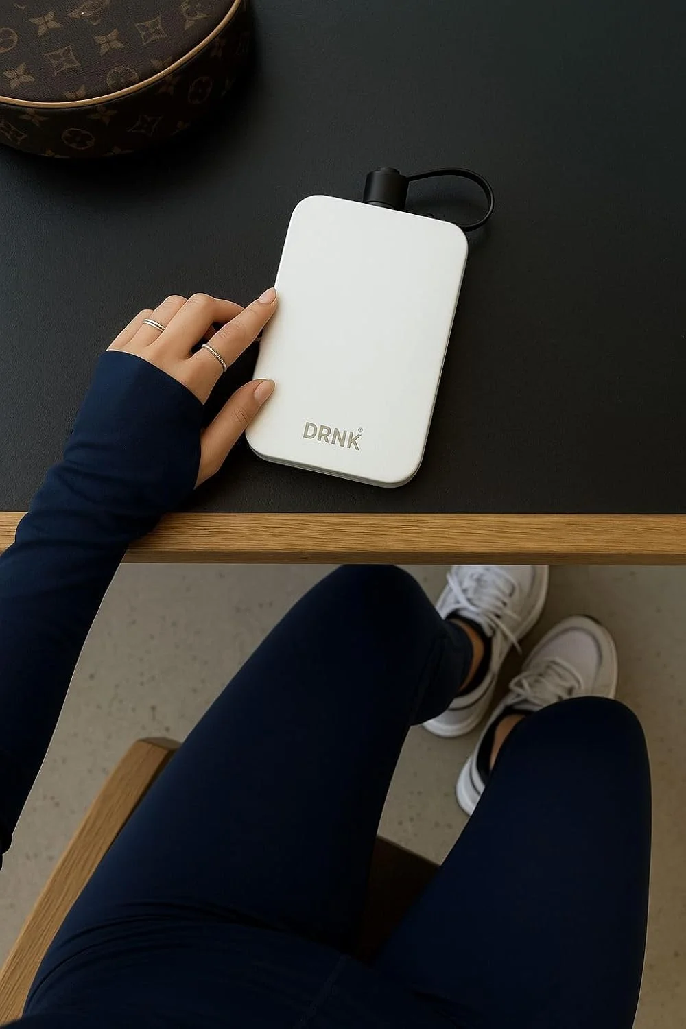 DRNK Steel | بطری آب قابل استفاده مجدد برای محل کار، مسافرت، پیاده روی و باشگاه | ضد نشت | غیر سمی | بدون BPA | 500 میلی لیتر [قطب شمال]