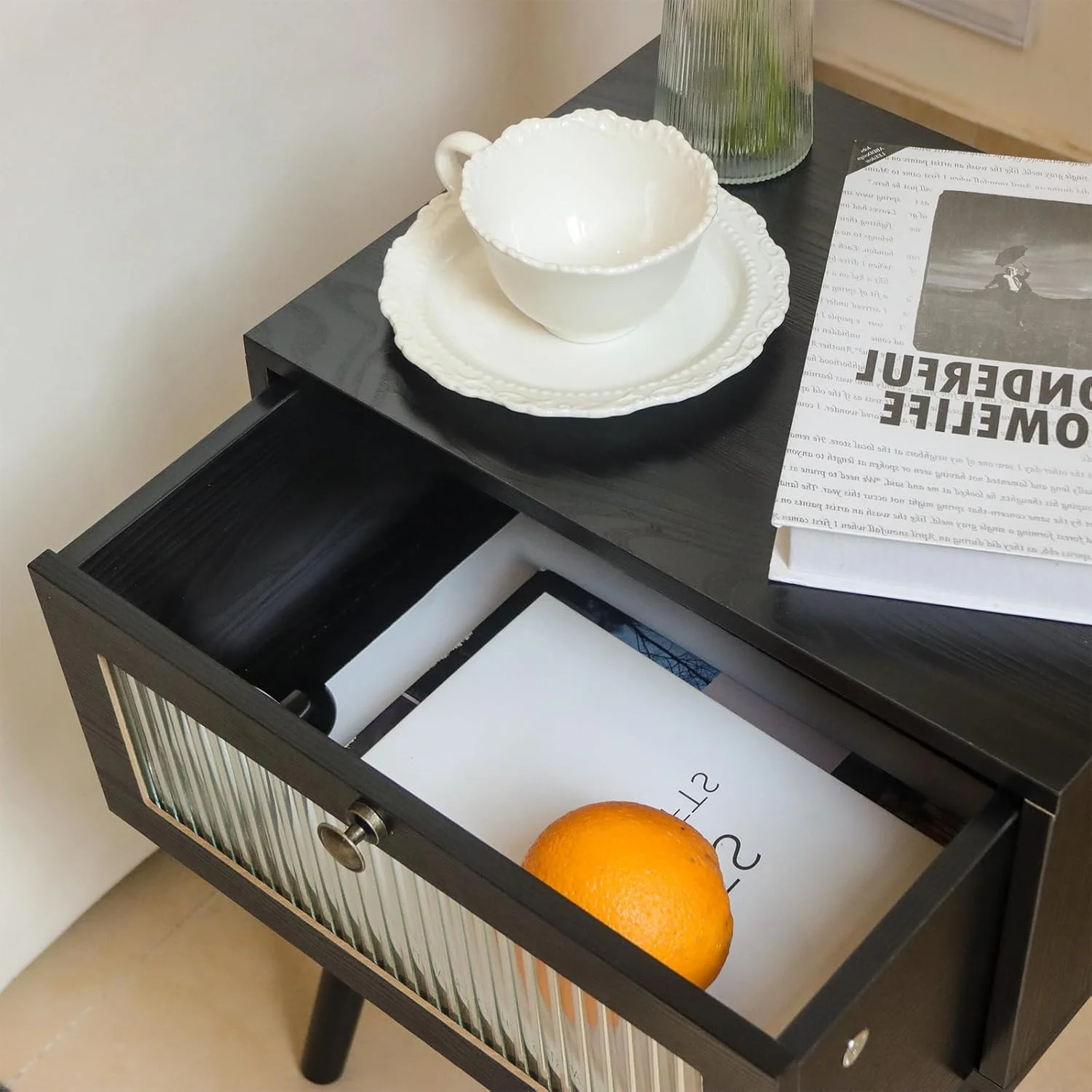 میز پاتختی کوچک AWASEN با کشو، میز کنار تختی مدرن مشکی با فضای ذخیره سازی، میز کناری اتاق خواب با فضای ذخیره سازی و پایه های چوبی محکم برای اتاق نشیمن و فضای کوچک (مشکی) میز پاتختی کوچک AWASEN با کشو، میز کنار تختی مدرن مشکی با فضای ذخیره سازی، میز کناری اتاق خواب با فضای ذخیره سازی و پایه های چوبی محکم برای اتاق نشیمن و فضای کوچک (مشکی)