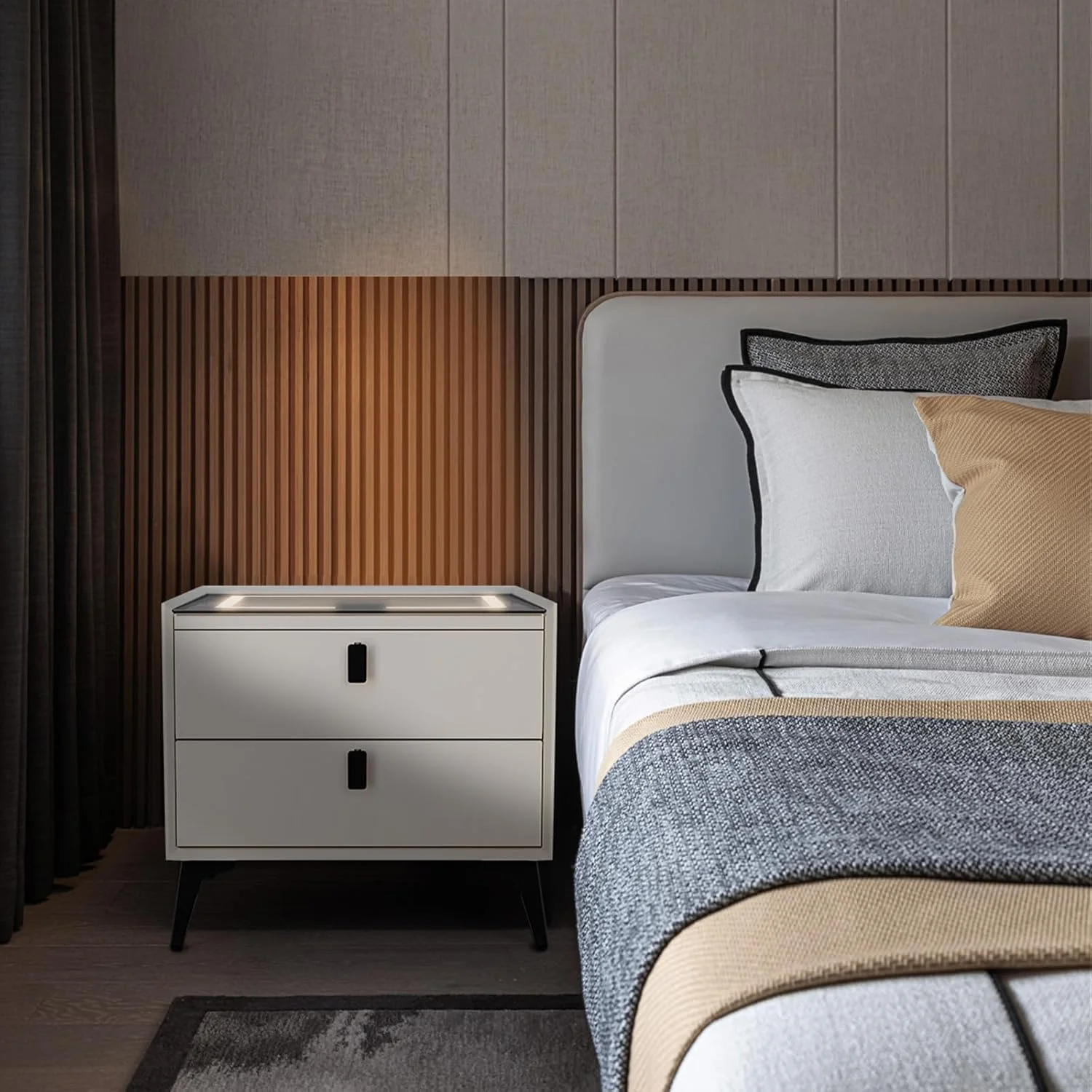 میز پاتختی هوشمند کول بیبی با شارژ بیسیم، پورتهای USB و Type-C، چراغهای LED قابل تنظیم، 2 کشو برای نگهداری، میز کنار تختی مدرن برای اتاق خواب، اتاق نشیمن و خوابگاه (سفید) میز پاتختی هوشمند کول بیبی با شارژ بیسیم، پورتهای USB و Type-C، چراغهای LED قابل تنظیم، 2 کشو برای نگهداری، میز کنار تختی مدرن برای اتاق خواب، اتاق نشیمن و خوابگاه (سفید)