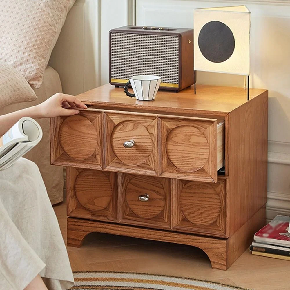 میز کنار تختی چوبی با سبک قدیمی برای اتاق خواب، کمد با کشو و میز جانبی برای مبل و نگهداری وسایل منزل میز کنار تختی چوبی با سبک قدیمی برای اتاق خواب، کمد با کشو و میز جانبی برای مبل و نگهداری وسایل منزل