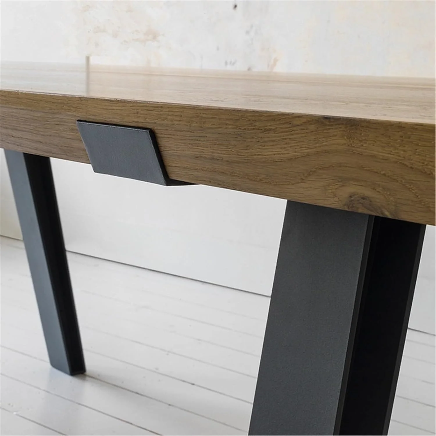 میز کامپیوتر، میز مطالعه و نوشتن از چوب جامد، با طراحی مدرن و ساده، قاب فلزی مشکی (M) میز کامپیوتر، میز مطالعه و نوشتن از چوب جامد، با طراحی مدرن و ساده، قاب فلزی مشکی (M)