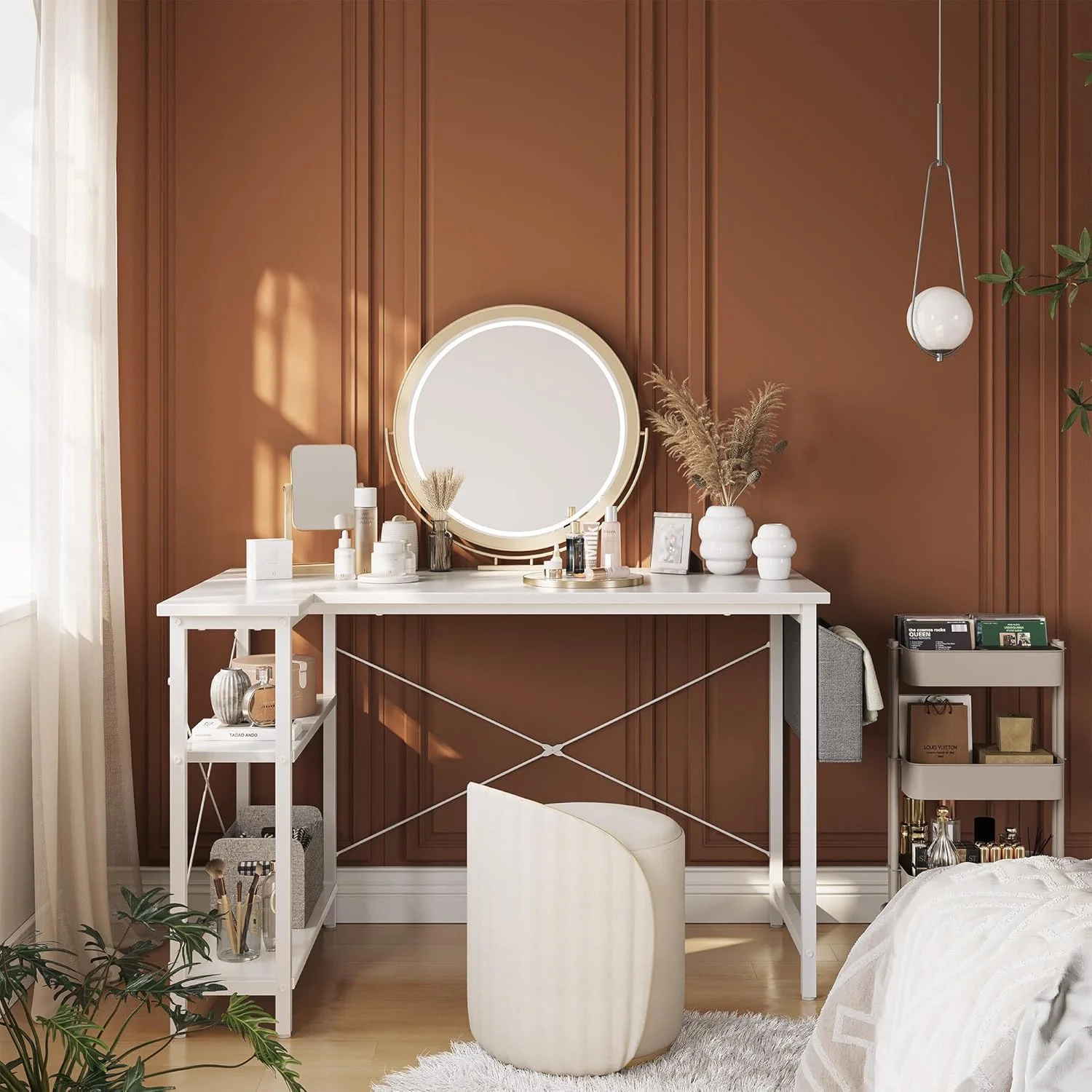 میز کامپیوتر کوچک ال شکل کیوبیکوبی ۴۰ اینچی با قفسههای ذخیرهسازی، میز تحریر و مطالعه گوشهای مناسب منزل و اداره، سفید میز کامپیوتر کوچک ال شکل کیوبیکوبی ۴۰ اینچی با قفسههای ذخیرهسازی، میز تحریر و مطالعه گوشهای مناسب منزل و اداره، سفید