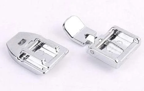 پایه زیپ و پایه زیپ مخفی برای سینگر، برادر، ژانومه. مناسب برای اکثر مدلهای برادر و تمام مدلهای سینگر با ساق کوتاه (برخی از سینگرها به آداپتور ساق کوتاه نیاز دارند). شامل: 1 عدد پایه زیپ و 1 عدد پایه زیپ مخفی