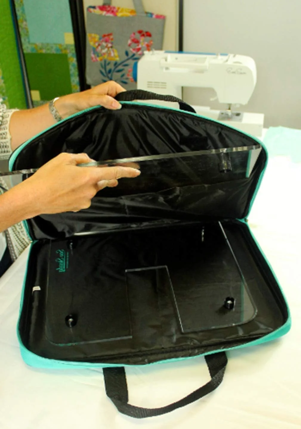 کیف حمل و نقل قابل حمل Sew Steady، سایز 66 در 66 سانتی متر، مناسب میز خیاطی