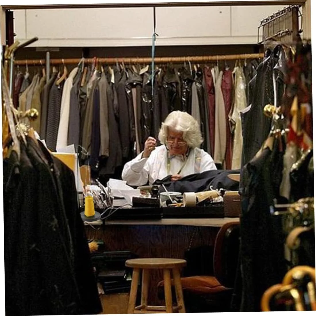 لوازم جانبی خیاطی، نگهدارنده تک نخ قرقره، پایه قرقره مخروطی جهانی، پایه نخ چرخ خیاطی با پایه فلزی محکم لوازم جانبی خیاطی، نگهدارنده تک نخ قرقره، پایه قرقره مخروطی جهانی، پایه نخ چرخ خیاطی با پایه فلزی محکم