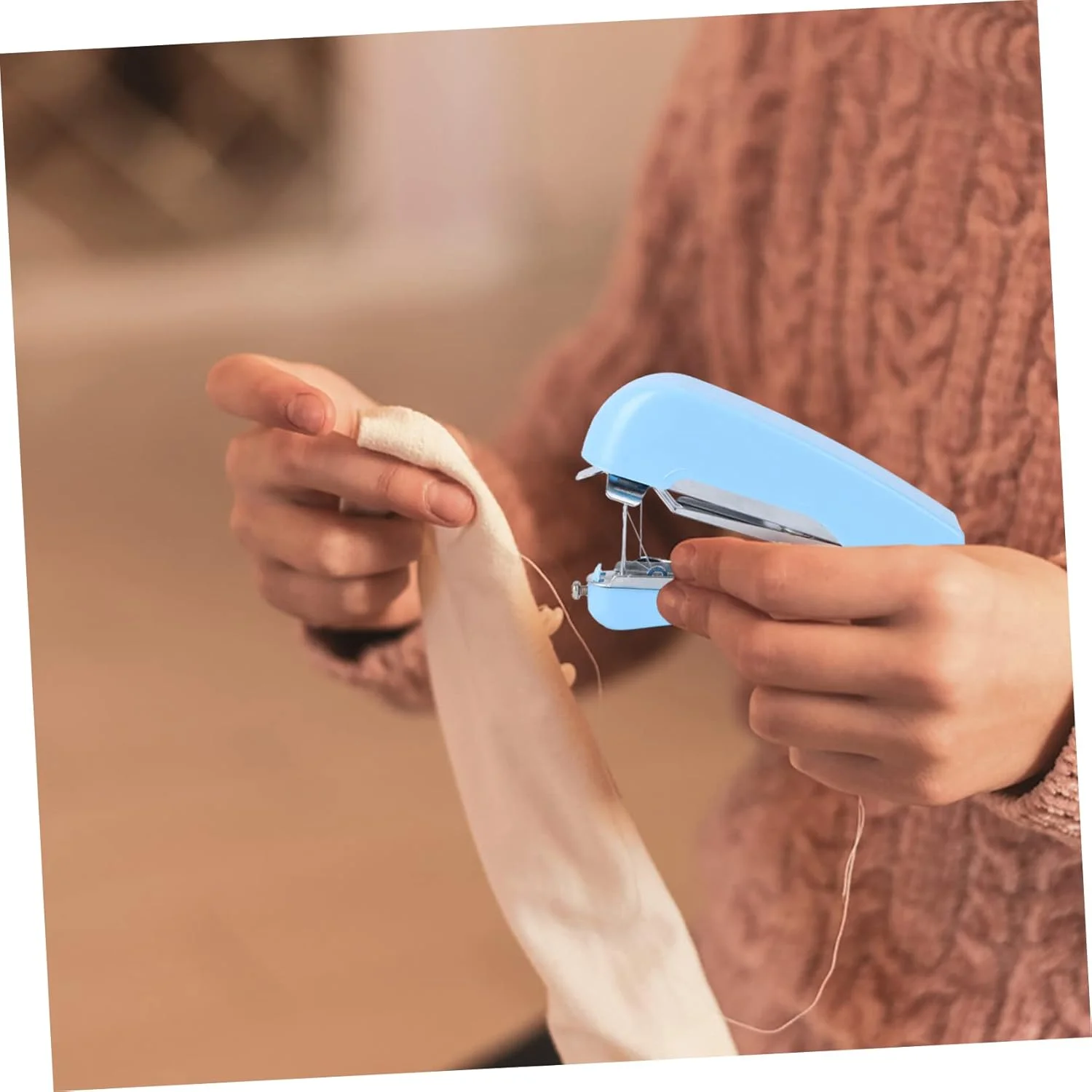 دستگاه خیاطی کوچک خانگی، دستگاه خیاطی دستی، دستگاه خیاطی قابل حمل، دستگاه خیاطی کاربردی