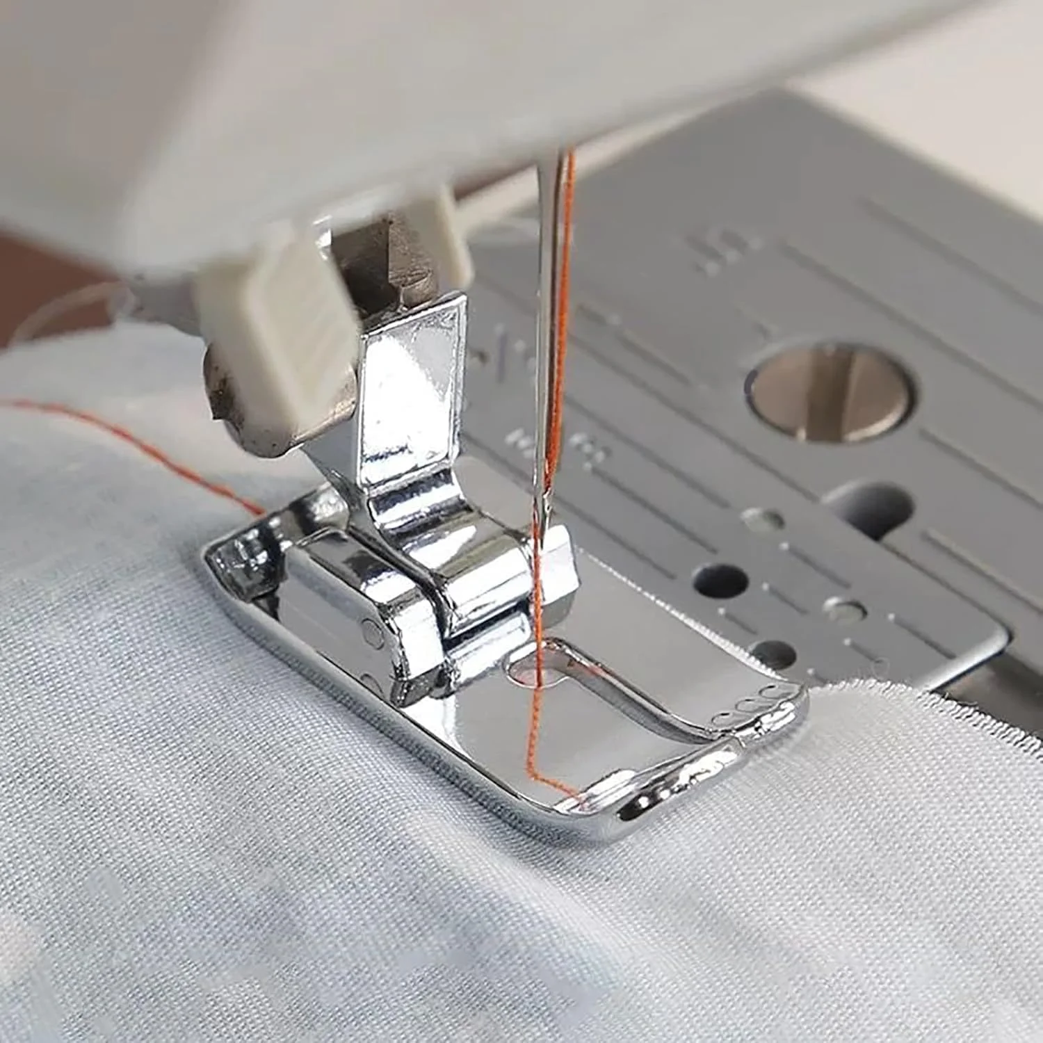 پایه دوخت مستقیم مناسب برای چرخ خیاطی های یونیورسال (تک سایز)