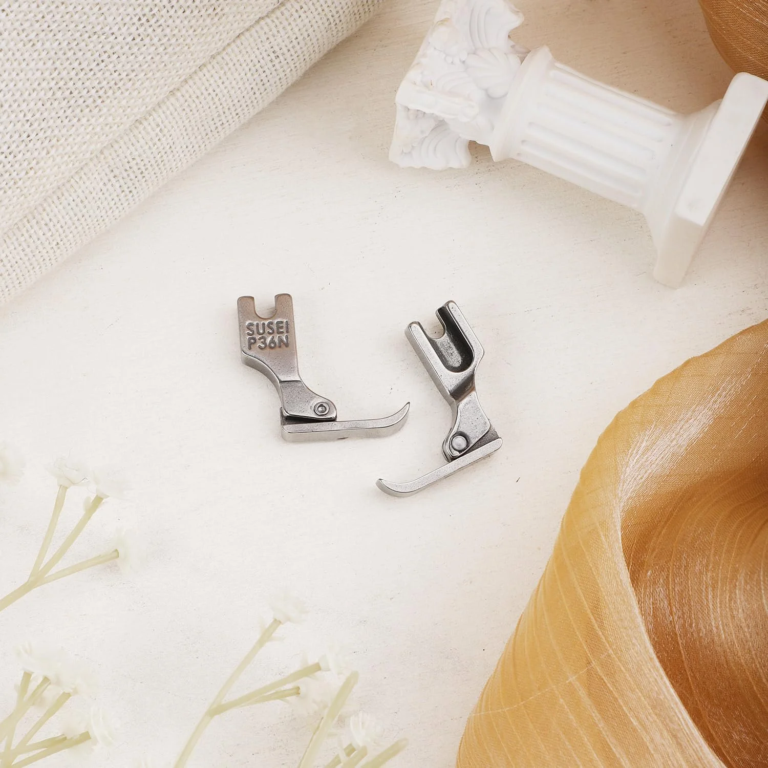 ۲ عدد پایه زیپ دوزی طنابی، پایه فلزی چرخ خیاطی، پایه دوخت مستقیم سازگار با چرخ خیاطی های سینگر، برادر، ژانومه، جوکی، بیبی لاک، النا، وایت، سیمپلیسیتی و ریکار