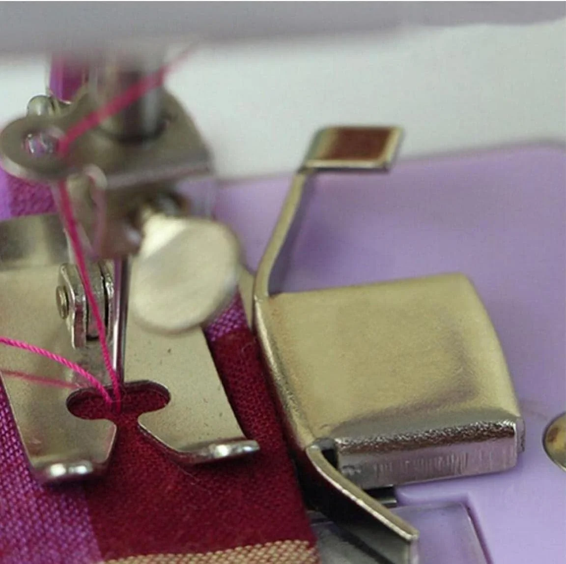 راهنمای درز مغناطیسی جهانی، پایه های فشار، راهنماهای درز، لوازم جانبی ماشین آلات برای ماشین های خیاطی جهانی، ابزار و قطعات صنایع دستی DIY راهنمای درز مغناطیسی جهانی، پایه های فشار، راهنماهای درز، لوازم جانبی ماشین آلات برای ماشین های خیاطی جهانی، ابزار و قطعات صنایع دستی DIY