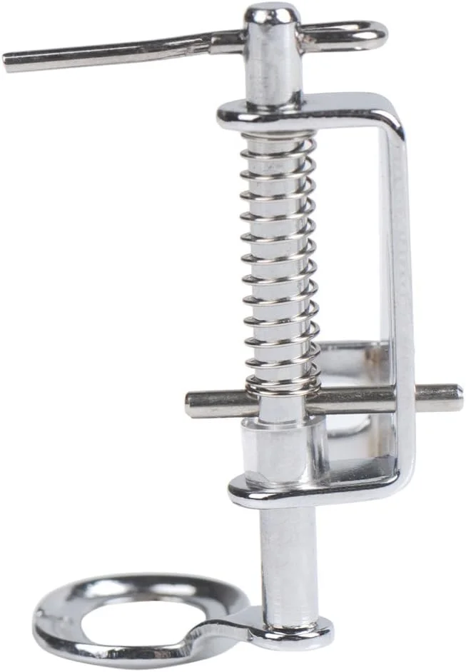 پایه دوخت گلدوزی و لحاف دوزی یونیورسال برای چرخ خیاطی پایه دوخت گلدوزی و لحاف دوزی یونیورسال برای چرخ خیاطی