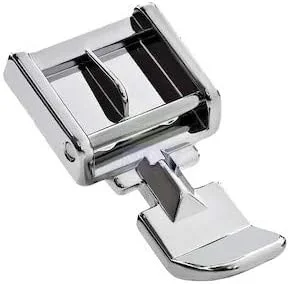 پایه زیپ دوزی پهن شماره 006905008 مناسب برای تمام چرخ خیاطی های پایه کوتاه ضامن دار سینگر، برادر، بیبی لاک، یورو-پرو، ژانومه، کنمور، وایت، جوکی، نیو هوم، سیمپلیسیتی، النا - 7306z